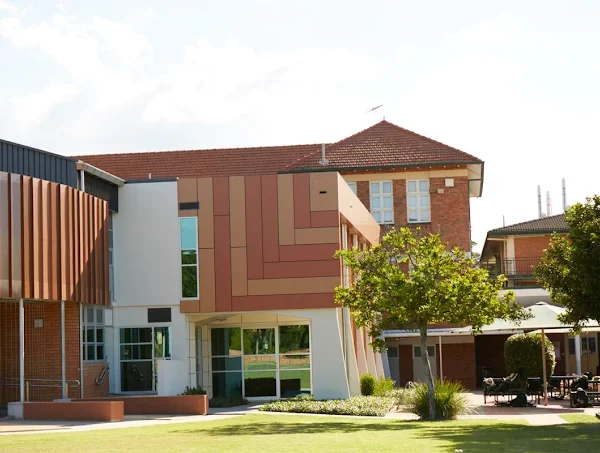 Clayfield College