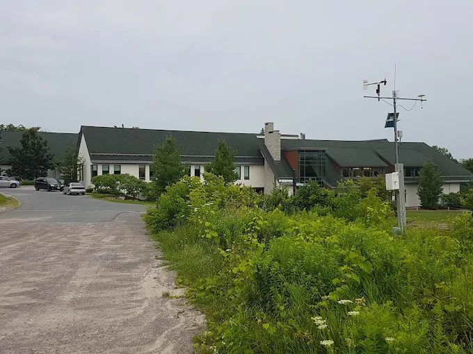 Lakefield College School